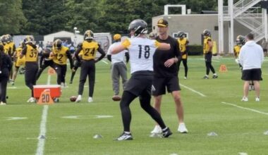 Howard improving, he & Rudolph splitting QB reps