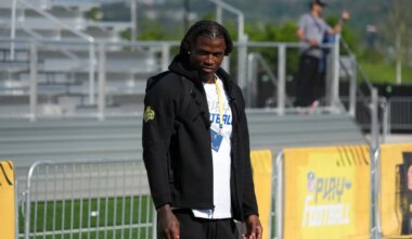 PHOTOS: Ohio State football players at the NFL draft football clinic