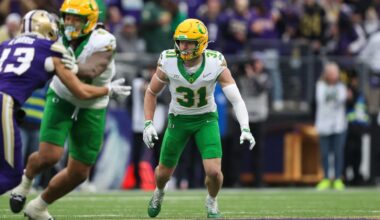 The Oregon Ducks take on the Minnesota Golden Gophers at Autzen Stadium in Eugene, Oregon on November 14, 2025 (Eric Evans Photography)