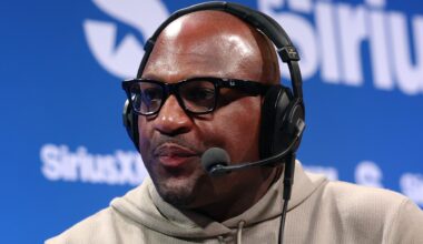 Kirk Morrison Issues Clear Statement on Raiders QB Situation