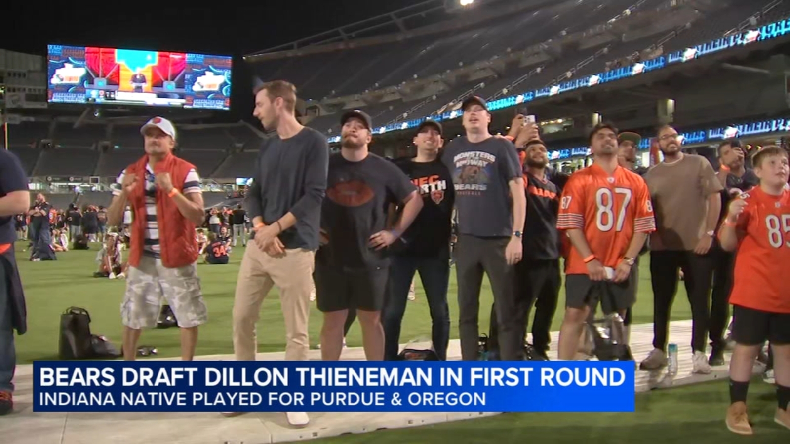 Chicago Bears fans excited for Dillon Thieneman as 2026 NFL Draft continues Friday