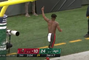 Buccaneers wide receiver Antonio Brown/via NFL on FOX