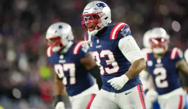 Patriots Veteran Pass Rusher Reportedly Signs With NFC Team  image
