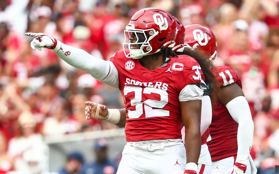 Sep 20, 2025; Norman, Oklahoma, USA; Oklahoma Sooners defensive lineman R Mason Thomas (32) reacts after recording a sack during the third quarter against the Auburn Tigers at Gaylord Family-Oklahoma Memorial Stadium. Mandatory Credit: Kevin Jairaj-Imagn Images