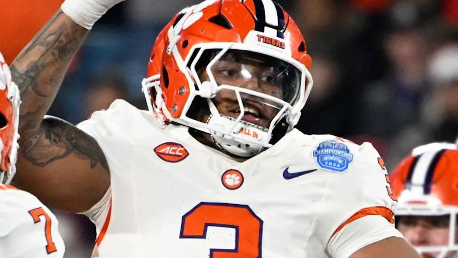 Clemson Tigers edge rusher T.J. Parker reacts after a play