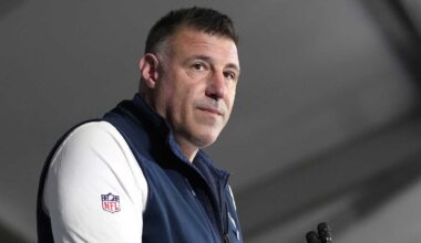 Mike Vrabel back with Patriots after missing part of NFL Draft