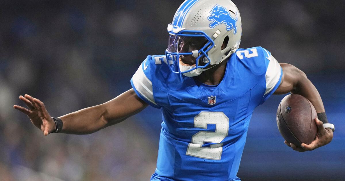 Titans add 4 free agents, including QB Hendon Hooker |