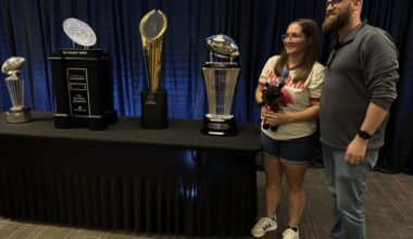 Hoosiers celebrate historic IU football season as trophy tour stops in southern Indiana | IU Sports