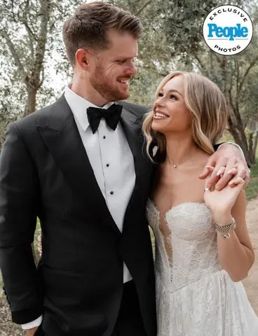 Sam Darnold and Katie Hoofnagle on their wedding dayCredit: Stephanie Lynn | @stephanielynn.co