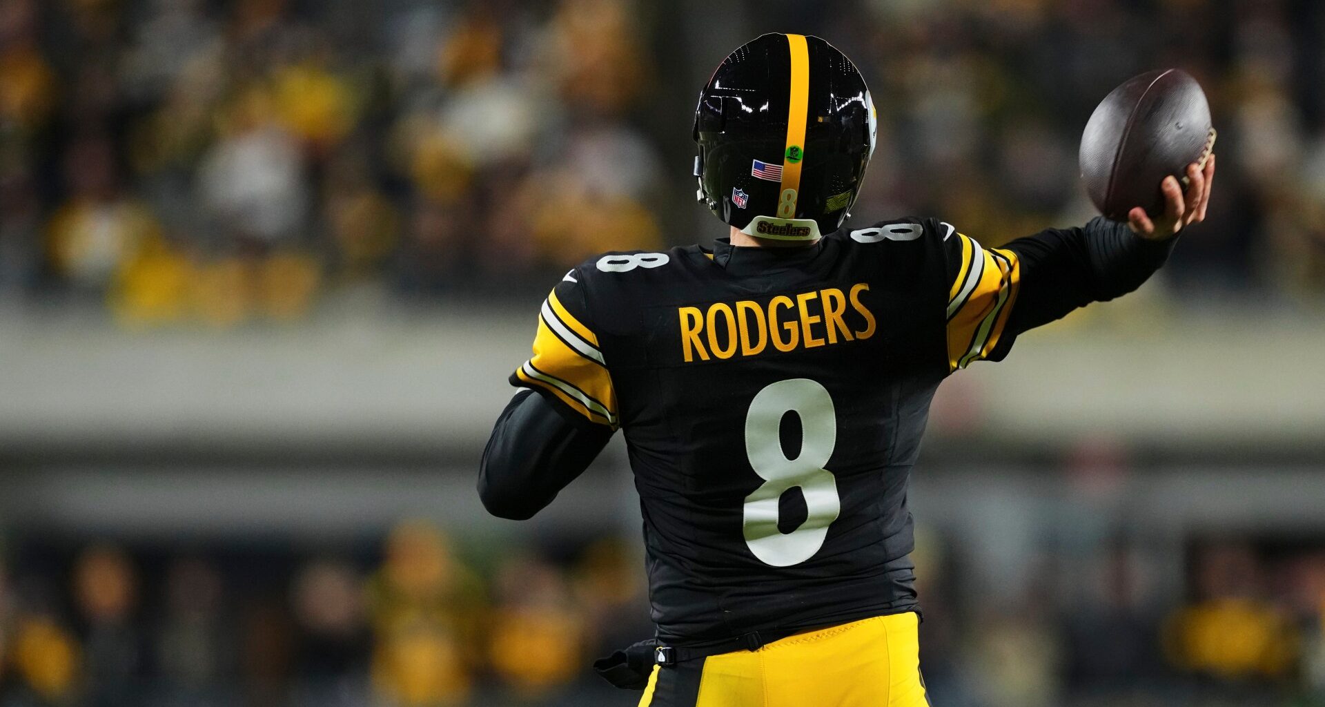 Aaron Rodgers handed strict ultimatum deadline by Pittsburgh Steelers as quarterback faces being left unemployed