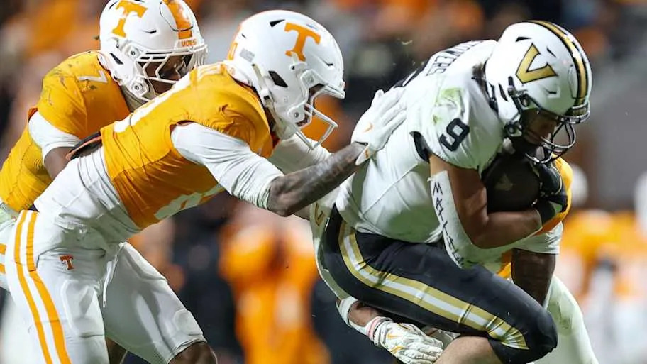 Eli Stowers against Tennessee 