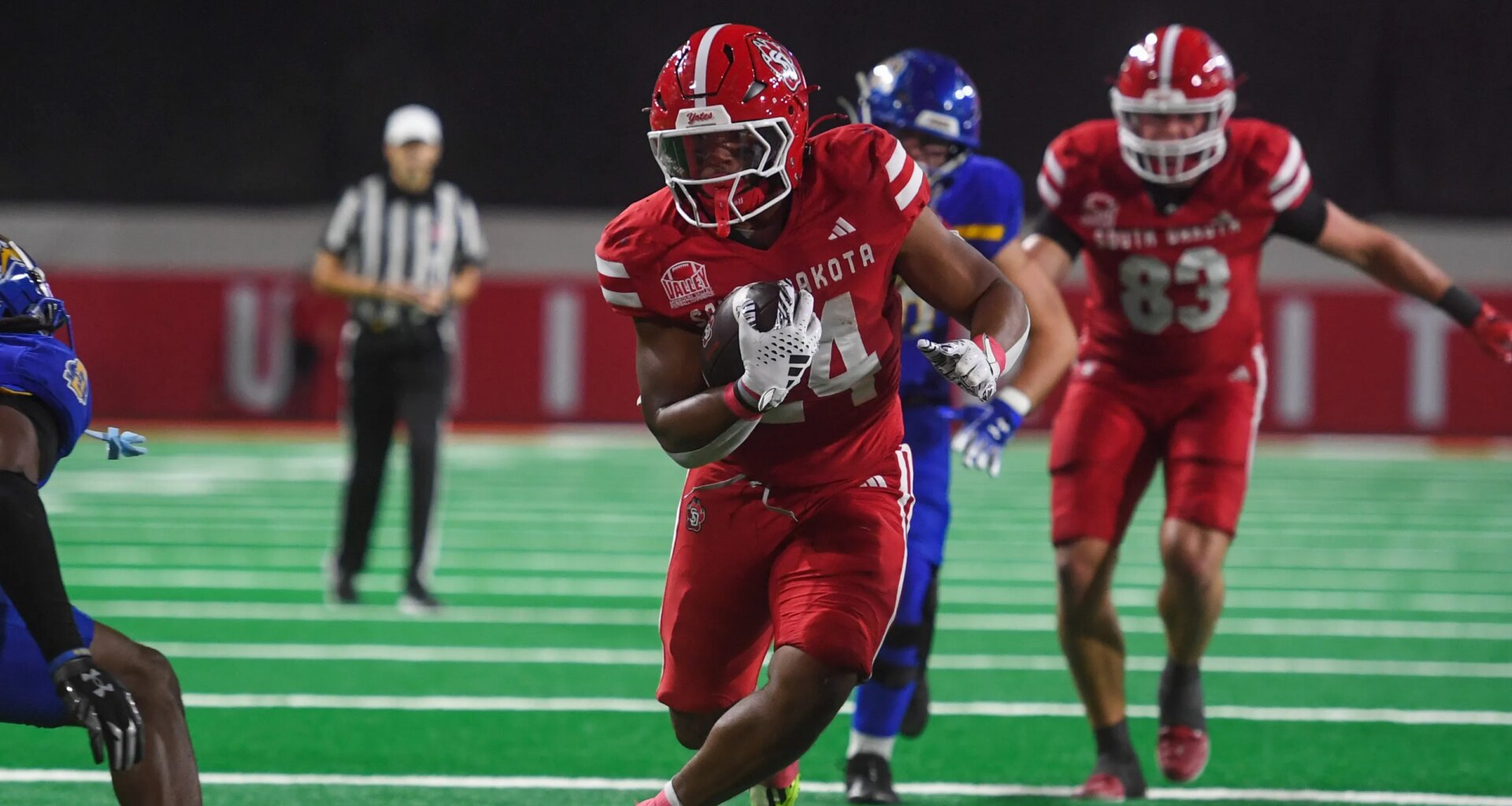 LJ Phillips shining as Iowa football short-yardage back, great vision