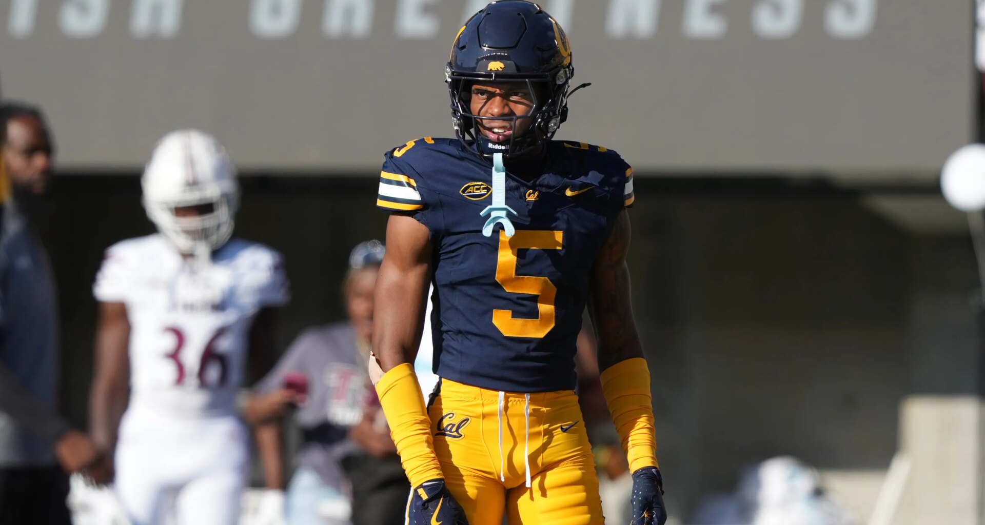 Dolphins meeting with top ball-hawking DB prospect