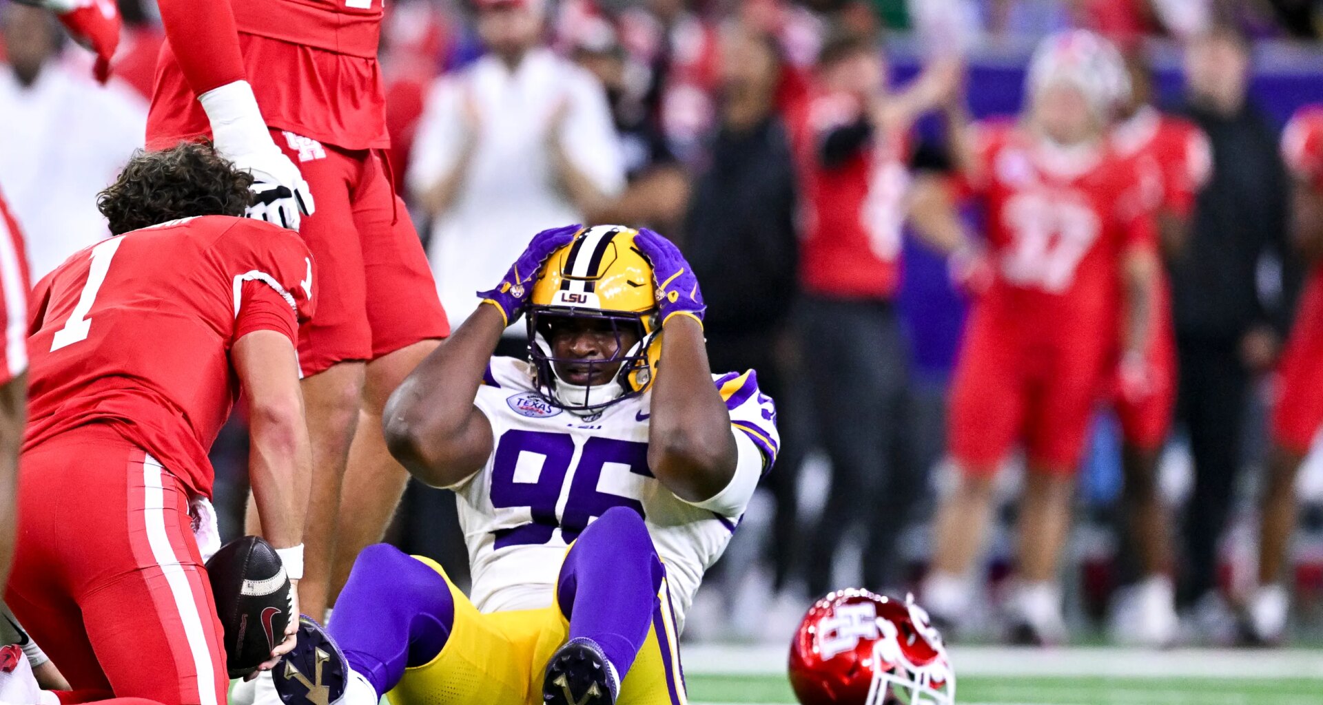 LSU Football Depth Chart: Predicting LSU's interior defensive line