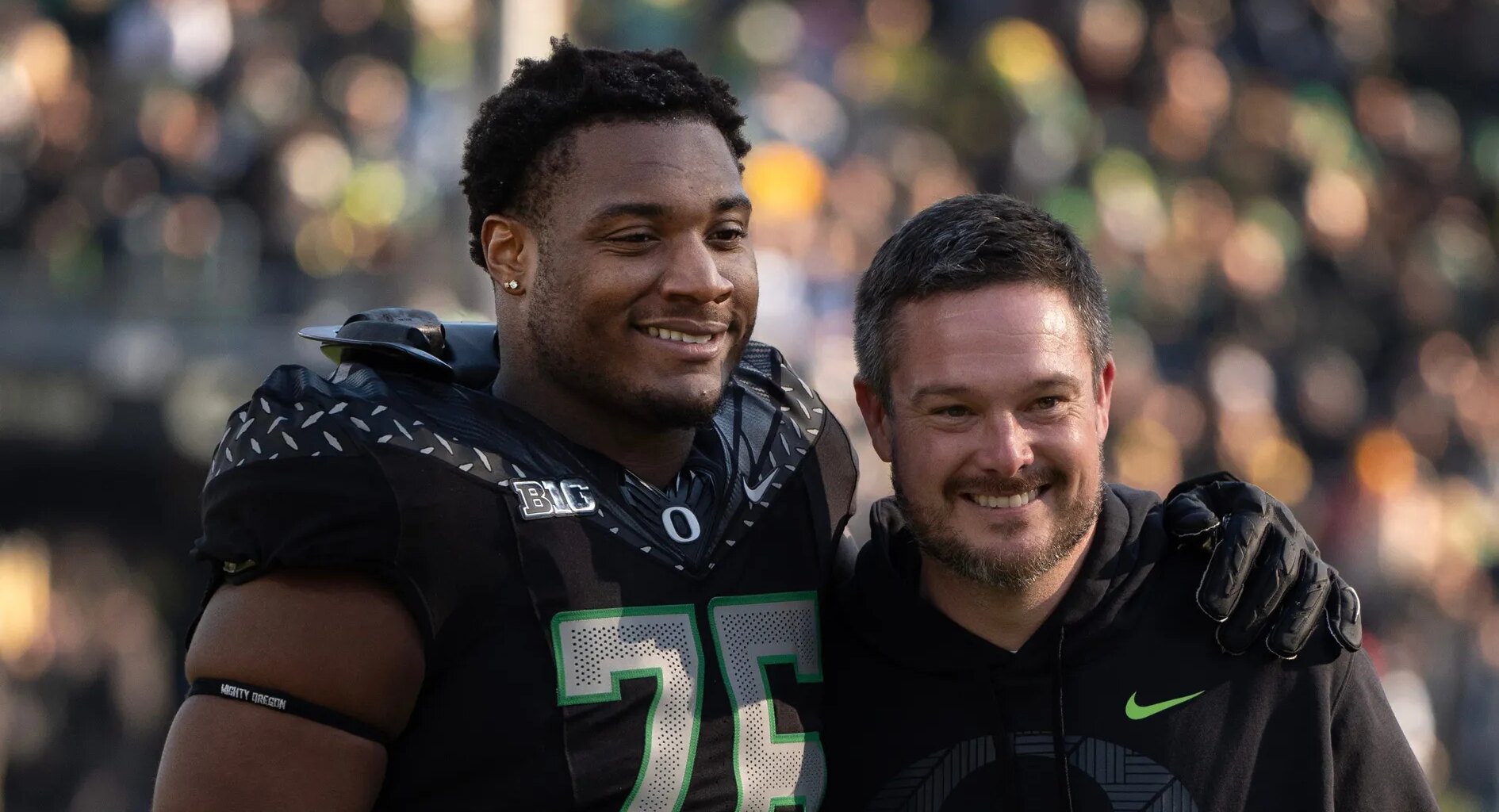 Ducks OT Isaiah World hosted for pair of top-30 NFL visits