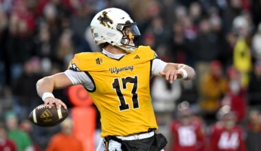 QB-turned-TE visits team ahead of NFL draft