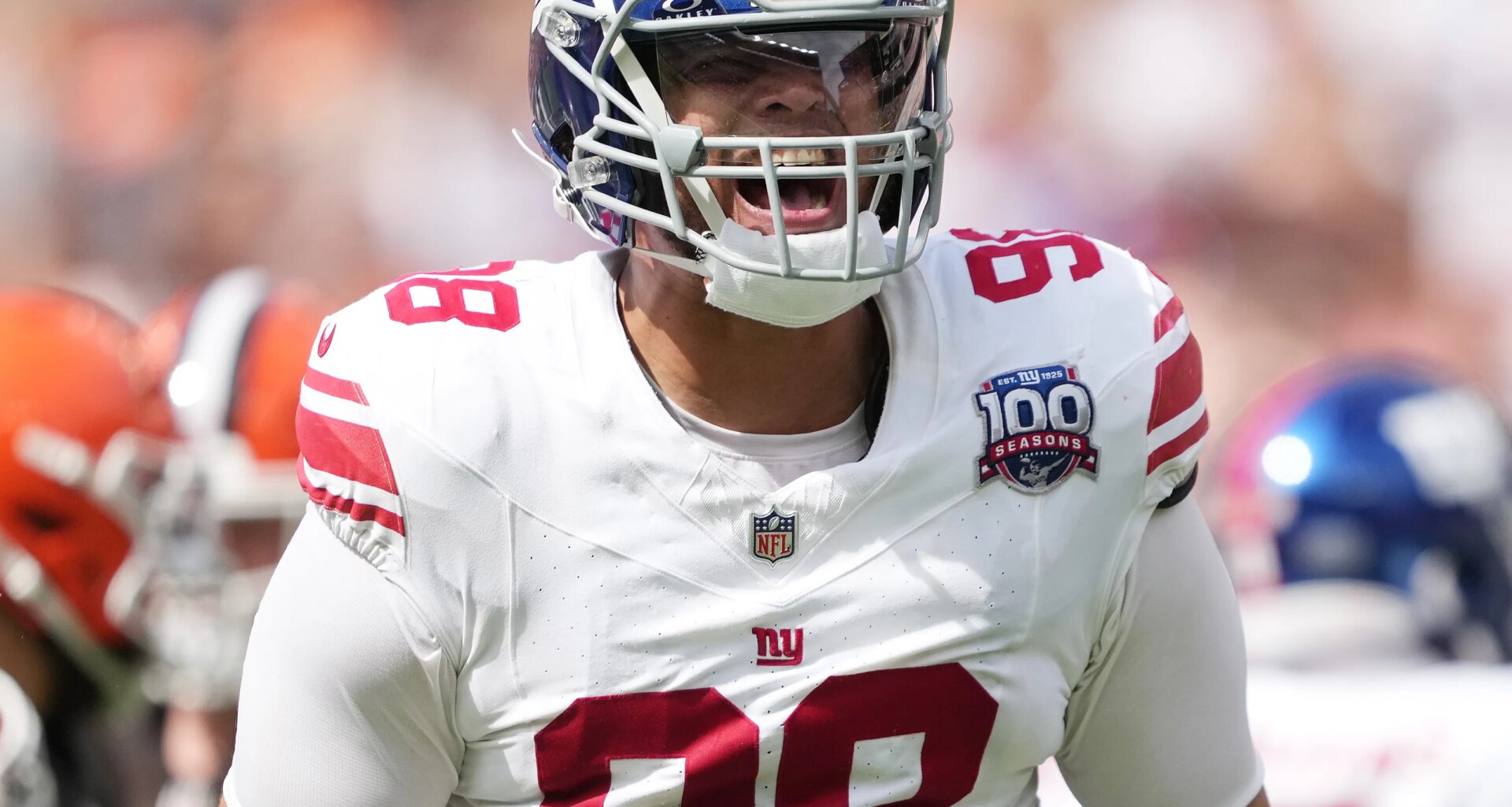 Washington Commanders sign Giants DT D.J. Davidson
