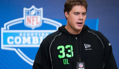 49ers take Caleb Lomu, Devin Moore in 3-round mock draft