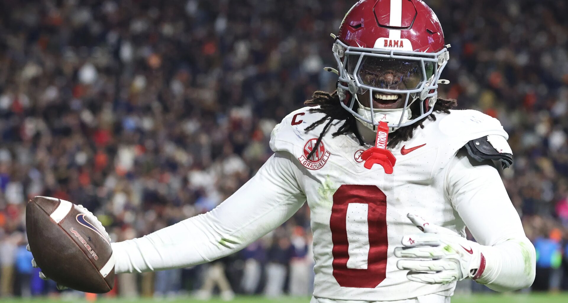 Denver Broncos select LB Deontae Lawson