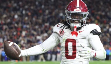 Denver Broncos select LB Deontae Lawson