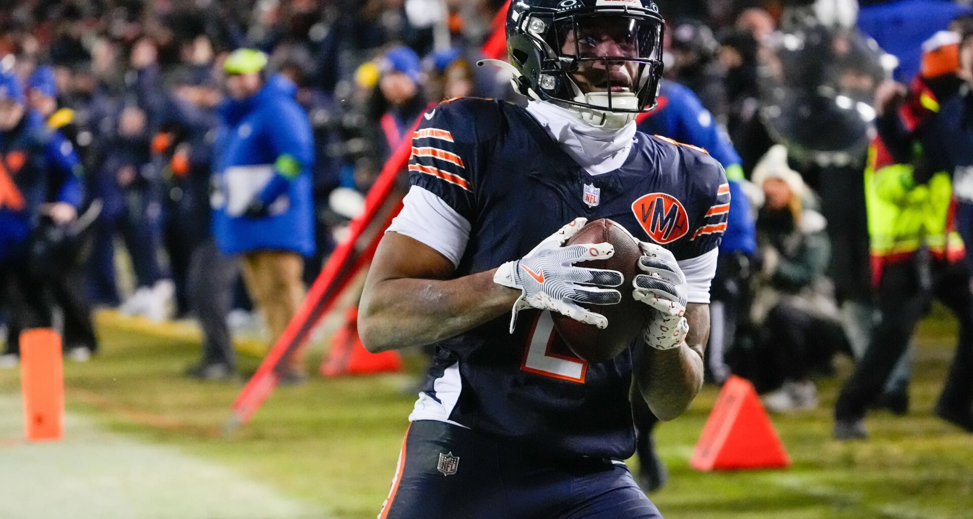 NFL executives criticize Bills trading for Bears WR DJ Moore