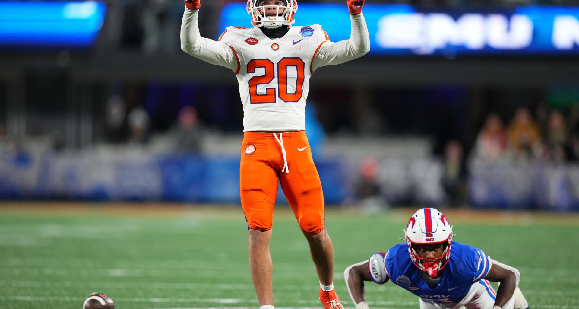 Avieon Terrell fits Seahawks because of the Devon Witherspoon in him