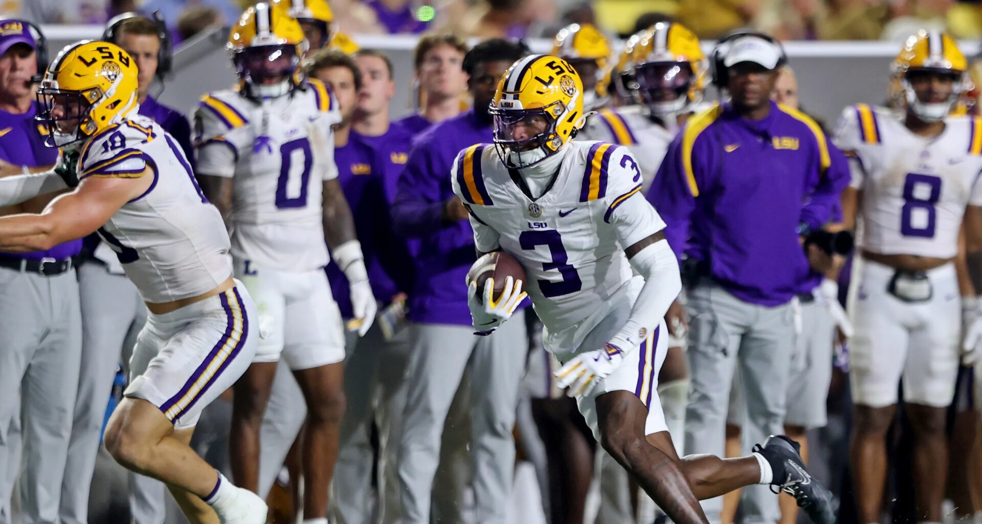 Jaguars meet with LSU WR Chris Hilton