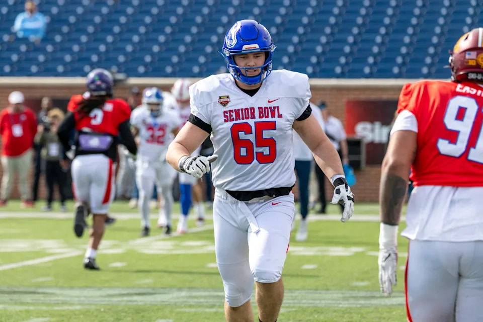 Jan 29, 2026; Mobile, AL, USA; National offensive lineman Kage Casey (65) of Boise State practices during National Senior Bowl practice at Hancock Whitney Stadium. Mandatory Credit: Vasha Hunt-Imagn Images