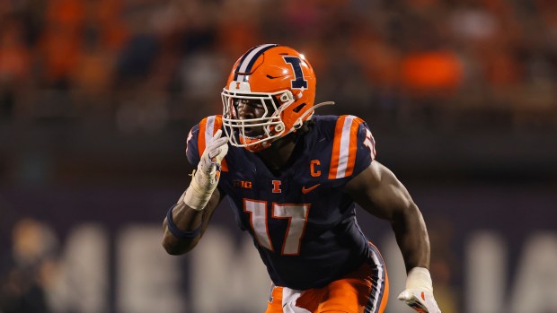 Illinois Gabe Jacas rushes the line during an NCAA football game on Saturday, Sept. 13, 2025, in Champaign, Ill. (AP Photo/Melissa Tamez)