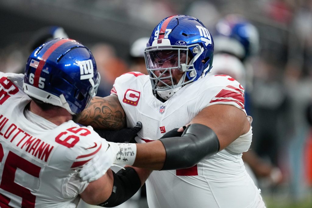 Giants trade Dexter Lawrence to Bengals for No. 10 pick in NFL Draft