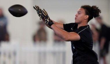 Broncos on offense in draft to eye tight ends, adding depth at running back