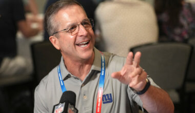 Harbaugh sends message after Giants' Lawrence trade request