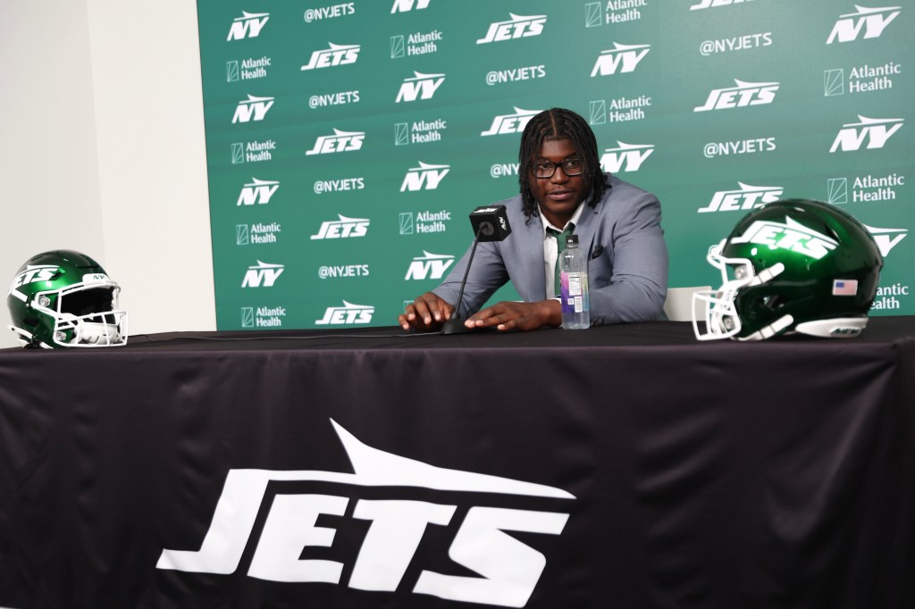 Jets counting on 3 first-round draft picks to accelerate rebuild