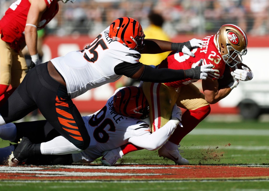 49ers agree to terms with free agent defensive lineman Cameron Sample