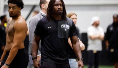 Could Malachi Lawrence help solve 49ers' outside pass rush woes?