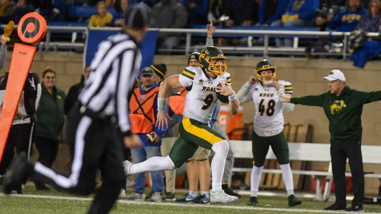 Jets urged to snag lefty QB with Jalen Hurts-like upside image