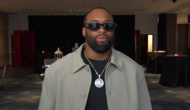 Bills running back Ray Davis shares his story of homelessness and foster care at Villa of Hope fundraiser