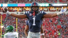 Ole Miss wide receiver De'Zhaun Stribling