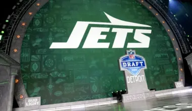 New York Jets predicted to give up three draft picks to trade for 23-year-old first round WR image