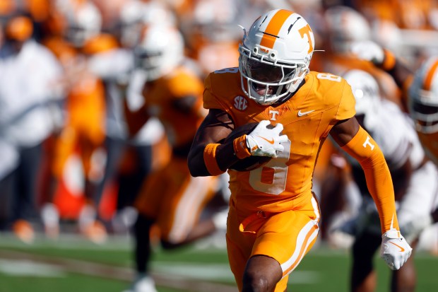 Colton Hood #8 of the Tennessee Volunteers.