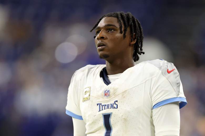 Tennessee Titans quarterback Cam Ward during an NFL game.