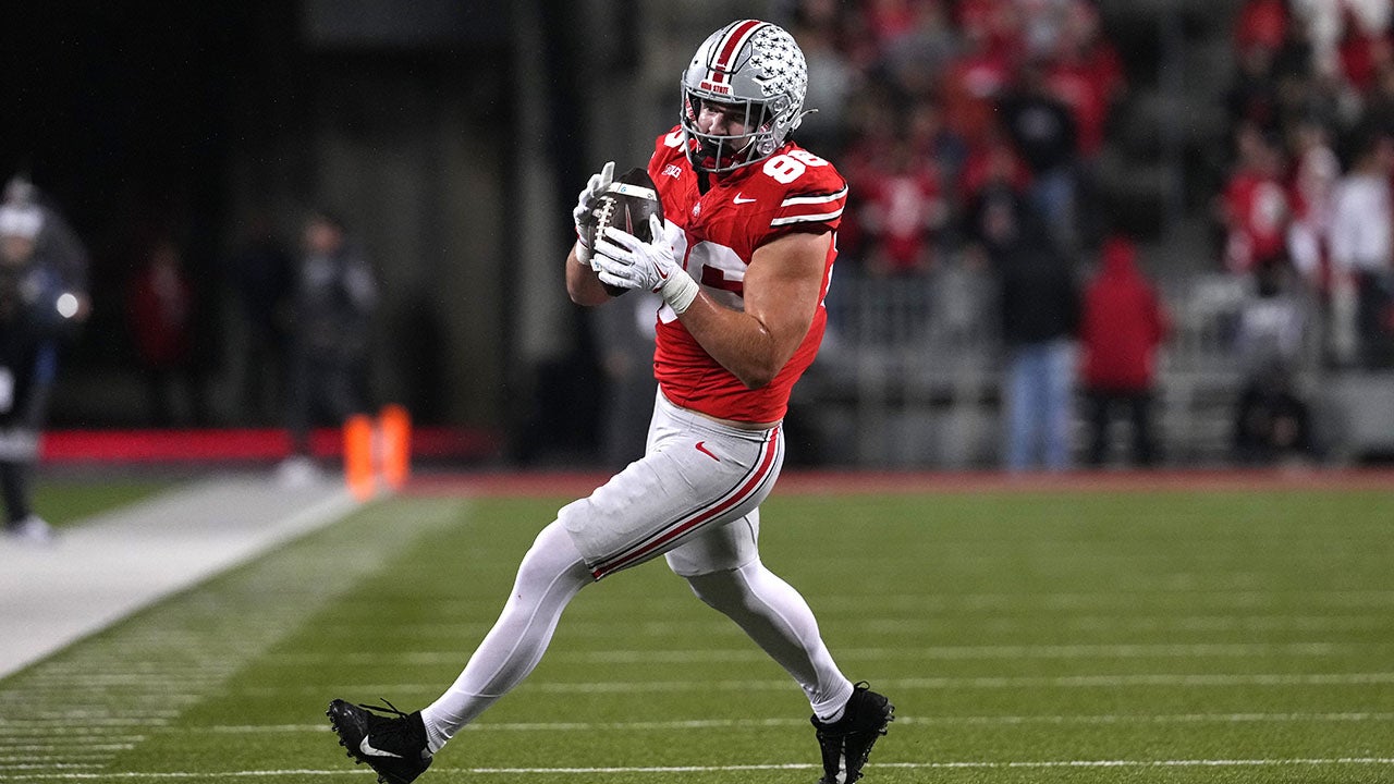 Dolloff's Patriots Mock Draft 1.0: Building around an A.J. Brown trade - 98.5 The Sports Hub