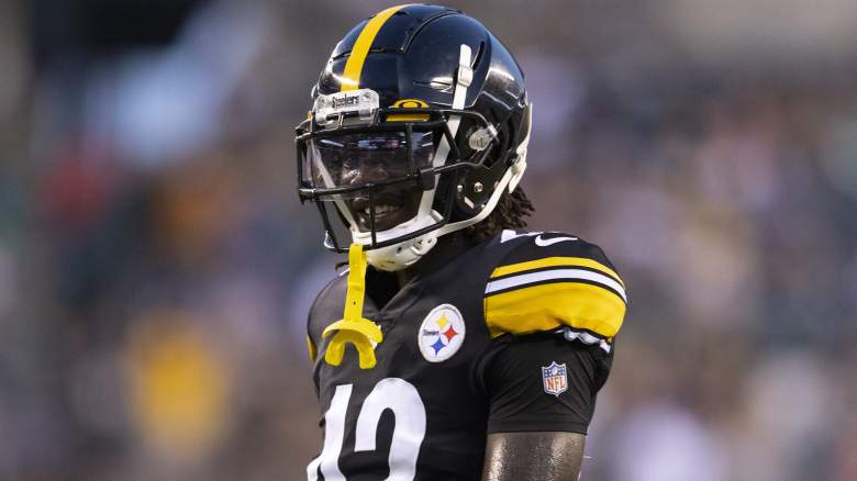 Vikings sign James Pierre.