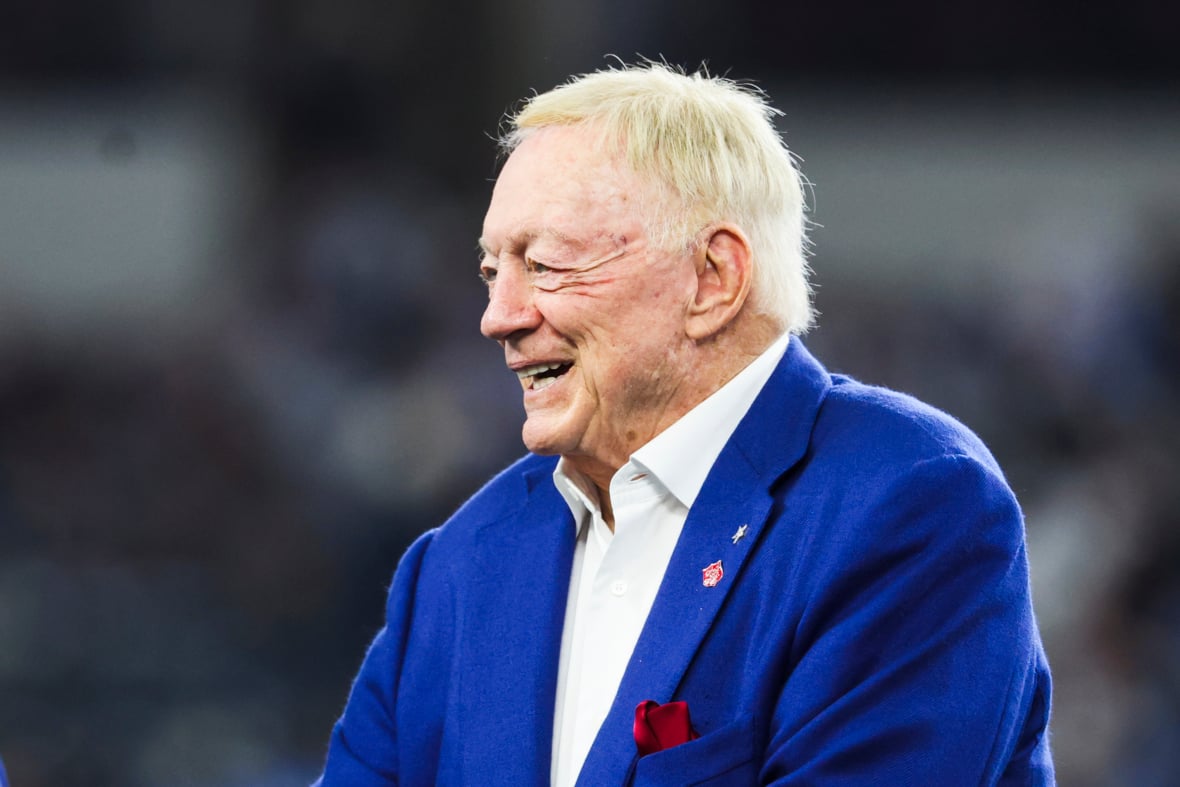 NFL Execs Question Dallas Cowboys Offseason Moves, Roster Building