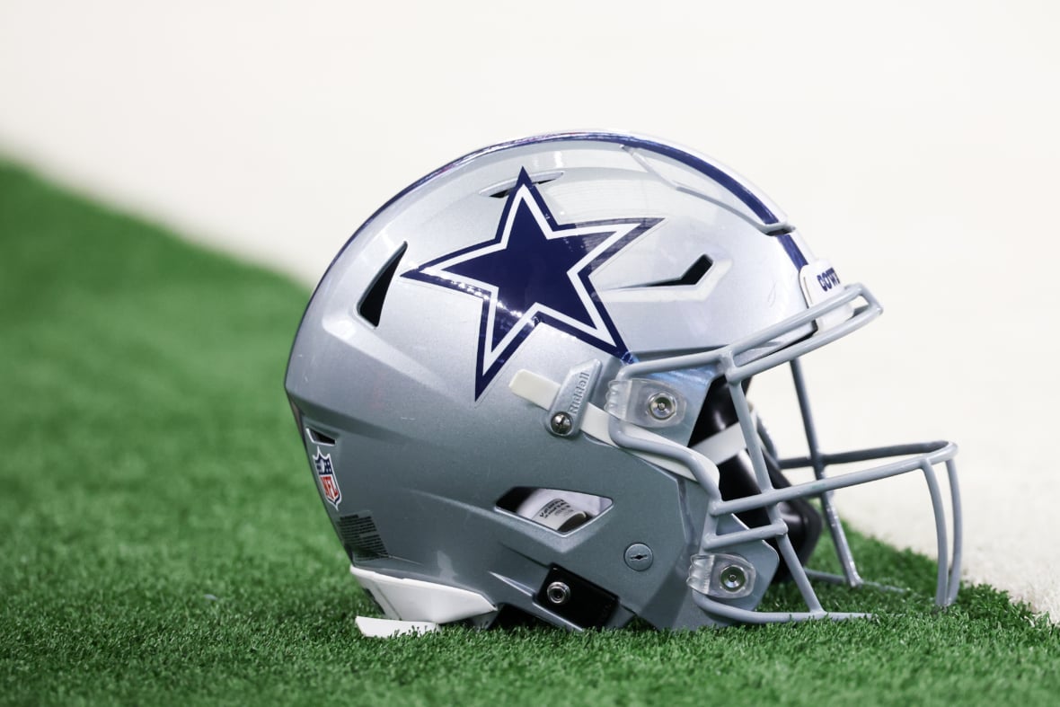Son of Dallas Cowboys Franchise Legend Works Out For Team