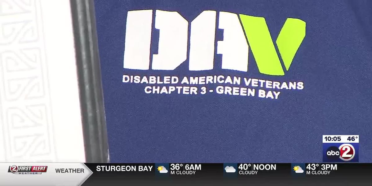 Brown County DAV distributes money raised at Packers games to veterans