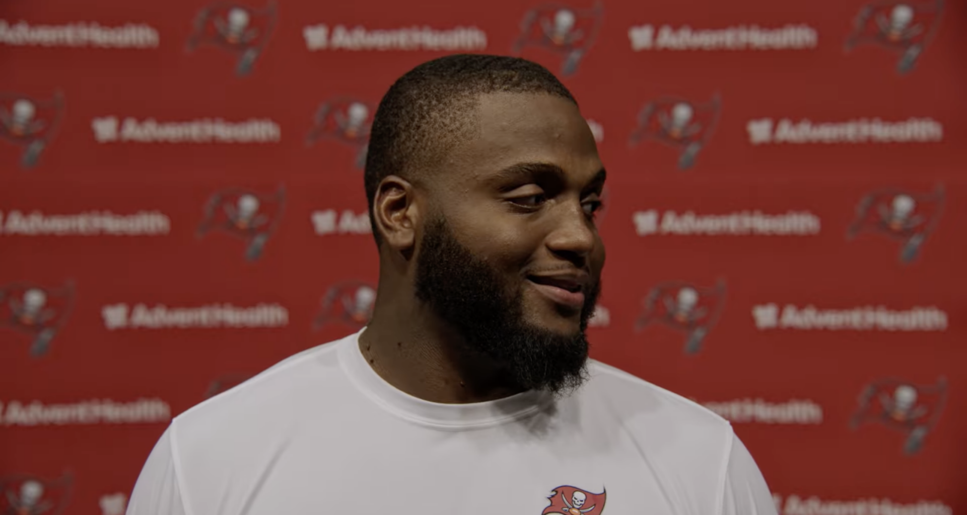 David Walker's recovery from a torn ACL is heading in the right direction as the Buccaneers inch closer to OTAs.