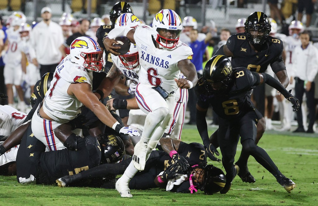 Kansas QB Jalon Daniels visits Tampa Bay Bucs for top-30 pre-draft visit