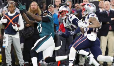 Feb 4, 2018; Minneapolis, MN, USA; Philadelphia Eagles receiver Alshon Jeffery (17) makes a reception against the New England Patriots in Super Bowl LII at U.S. Bank Stadium.