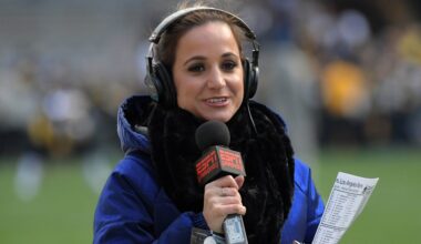 Nov 10, 2019; Pittsburgh, PA, USA; ESPN radio sideline reporter Dianna Russini during the NFL game between the Pittsburgh Steelers and the Los Angeles Rams at Heinz Field. The Steelers defeated the Rams 17-12. Mandatory Credit: Kirby Lee-USA TODAY Sports